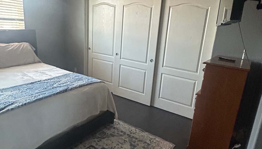 Jae's room