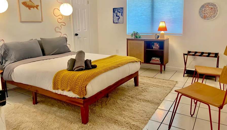 Tri's room