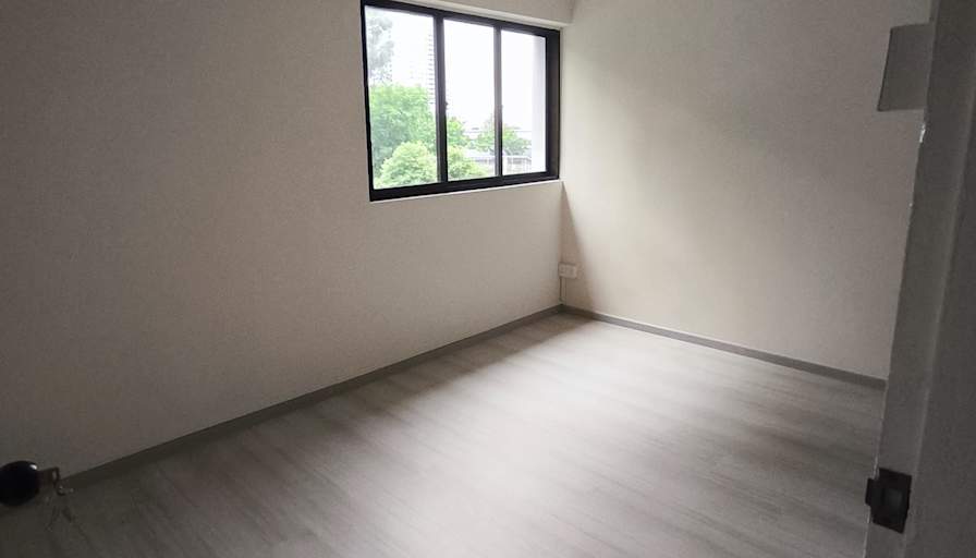 Ezra T.'s room