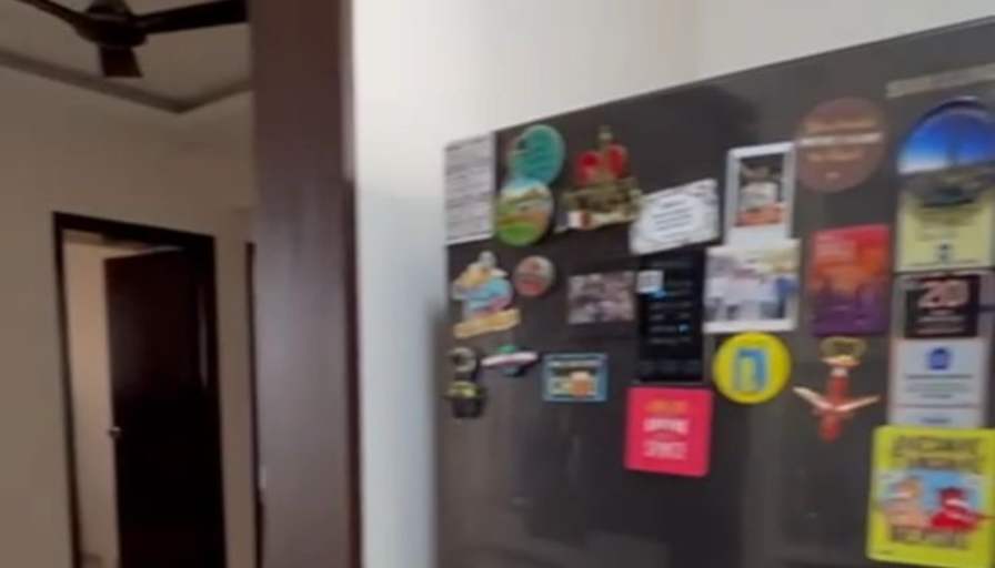 Reshma K's room