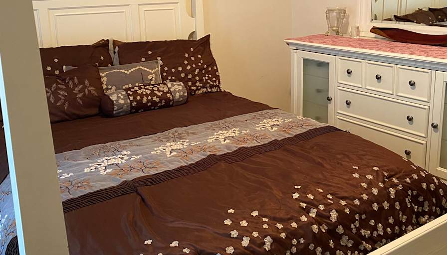 STACEY's room