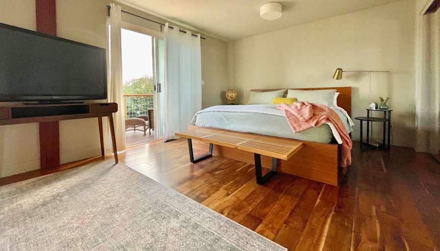 Anne's room