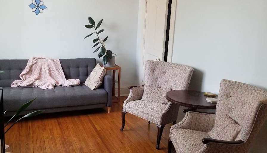 Lynda's room