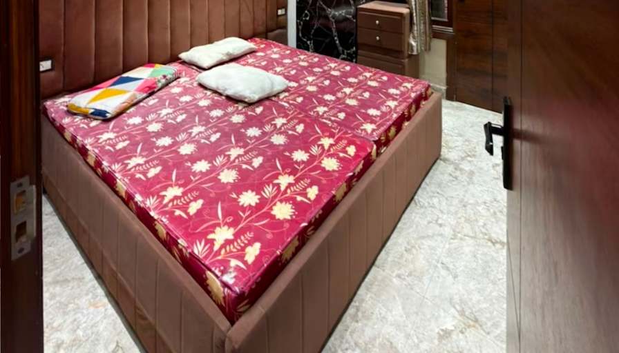 sakshi's room
