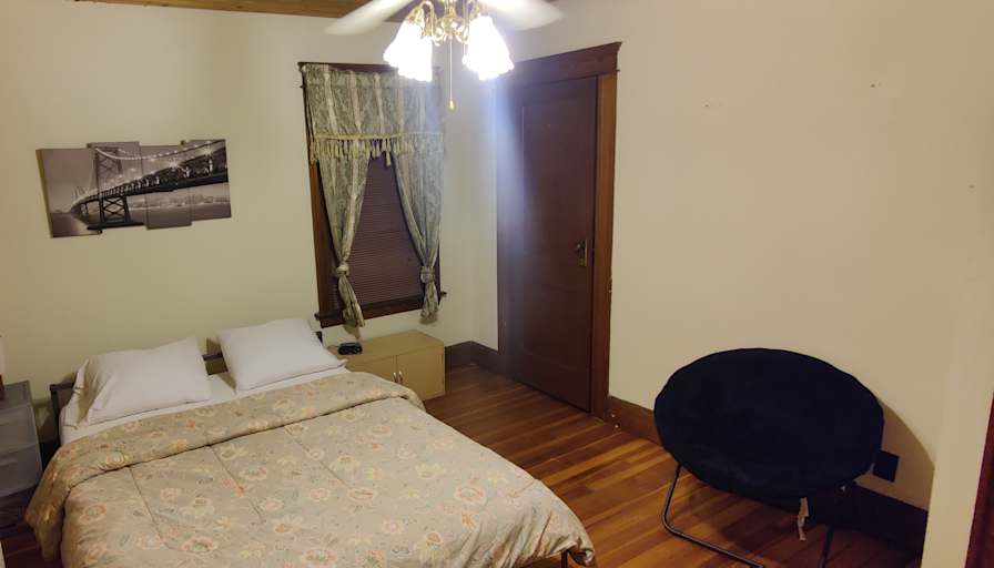 Jims's room