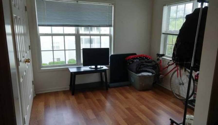 Alcove Rooms's room