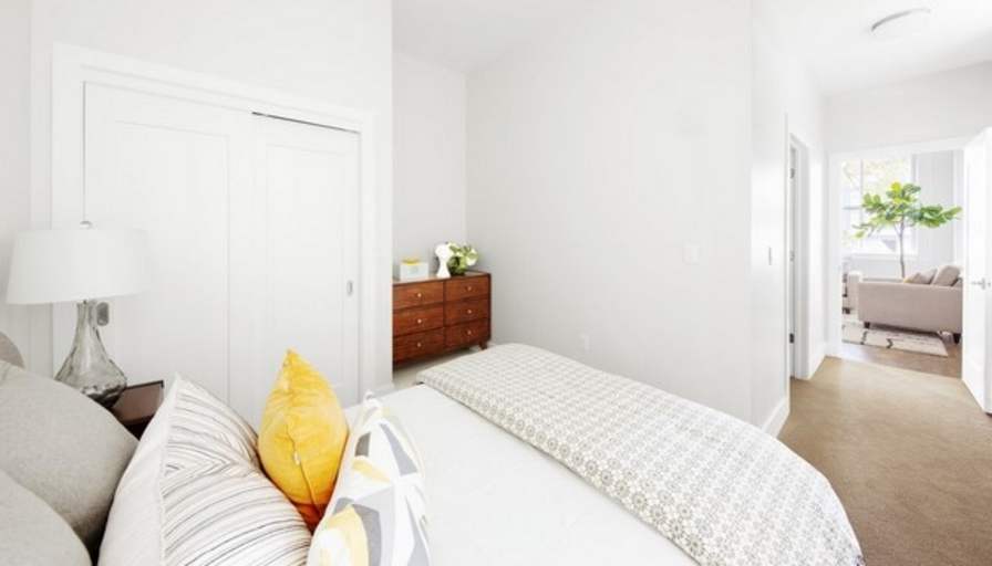 Alicia's room