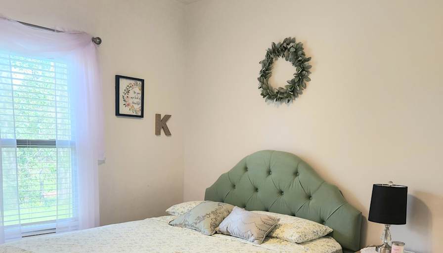 Ivanna Bell's room