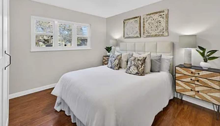 Rachel's room