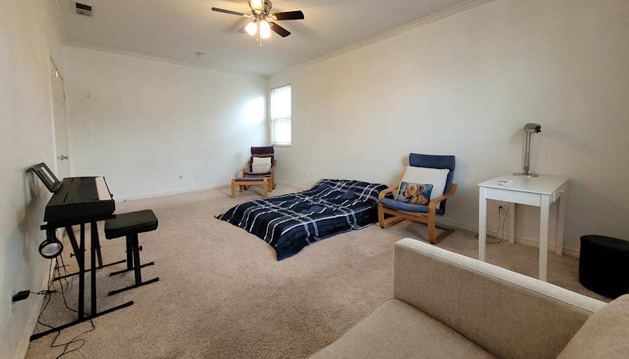 Donna's room
