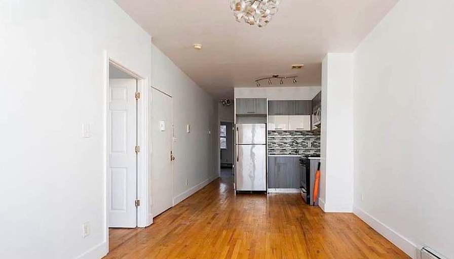 Jade Rentals's room