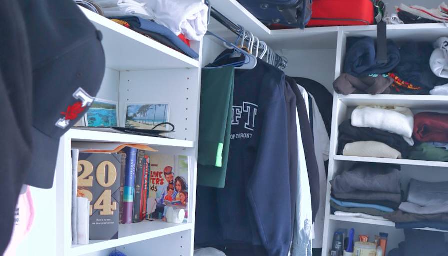 Isa's room