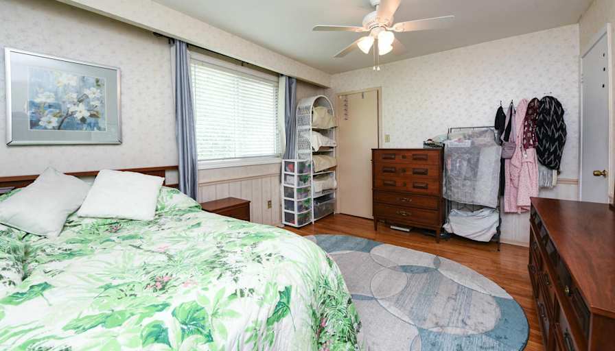 Phil Antonio's room