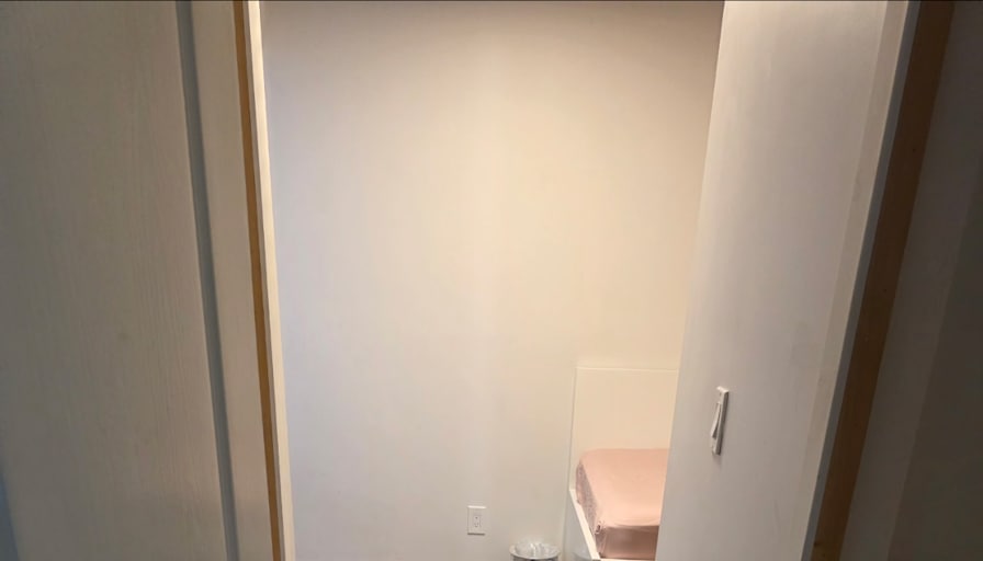 Mayada Aljelo's room