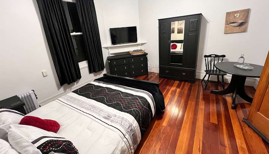 Elmer's room