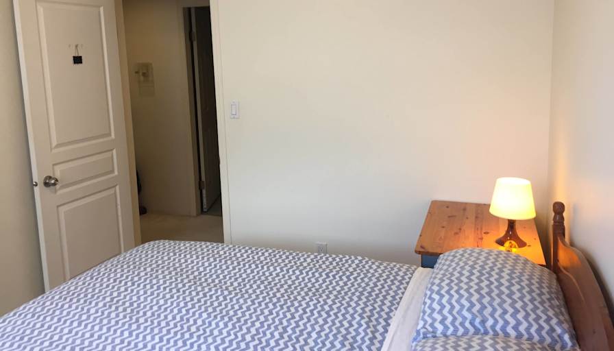 Cléo and Carl's room