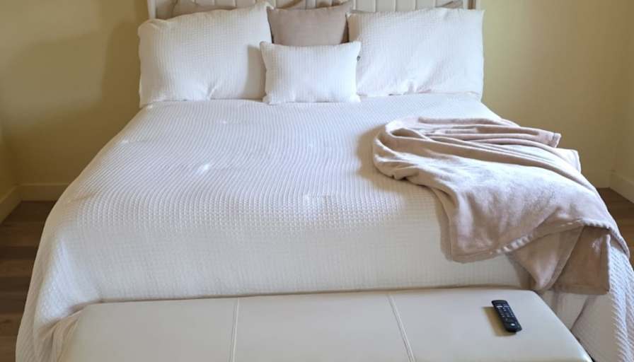 Vero's room