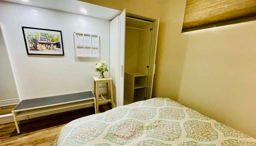 TRAN's room