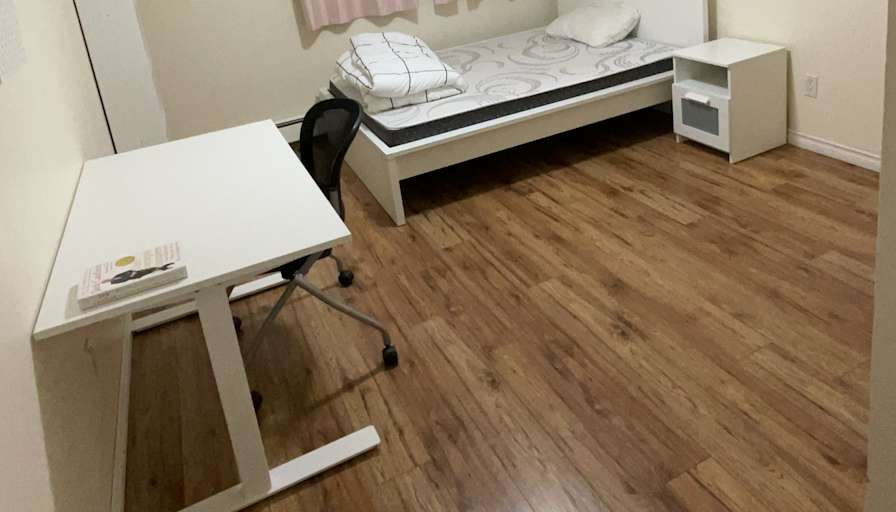 R's room