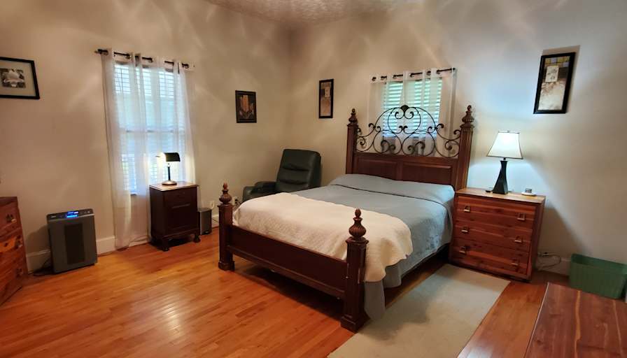 Robert's room
