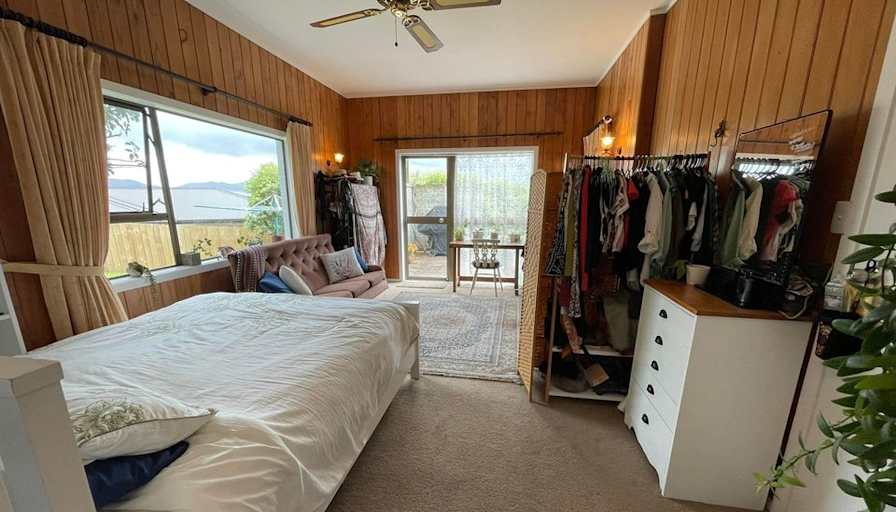 Darren's room