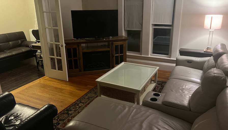 Jeff Bellotti's room