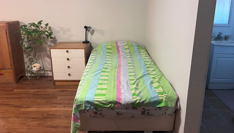 Donna's room