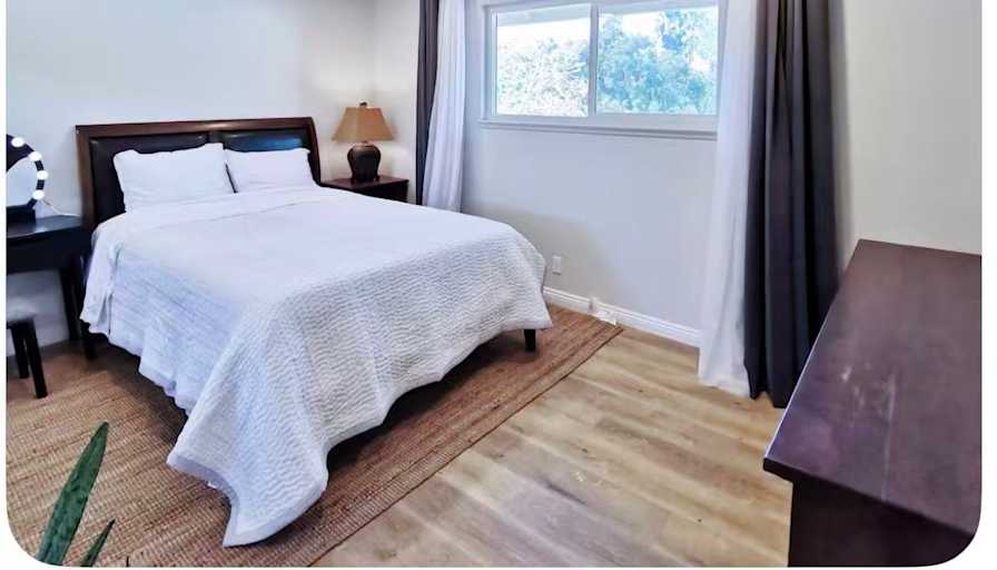 Annie's room