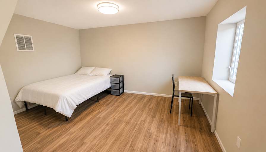 chris's room