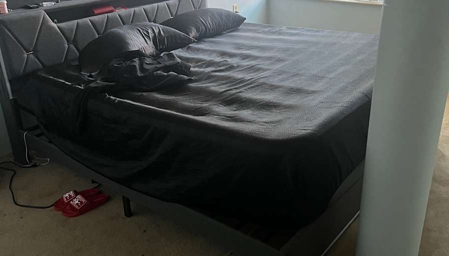 Robert Hill's room