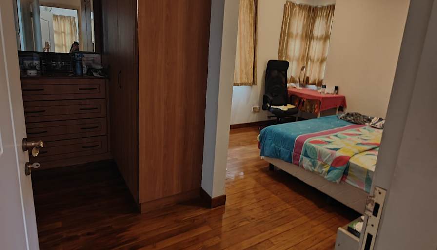 VVA EI's room