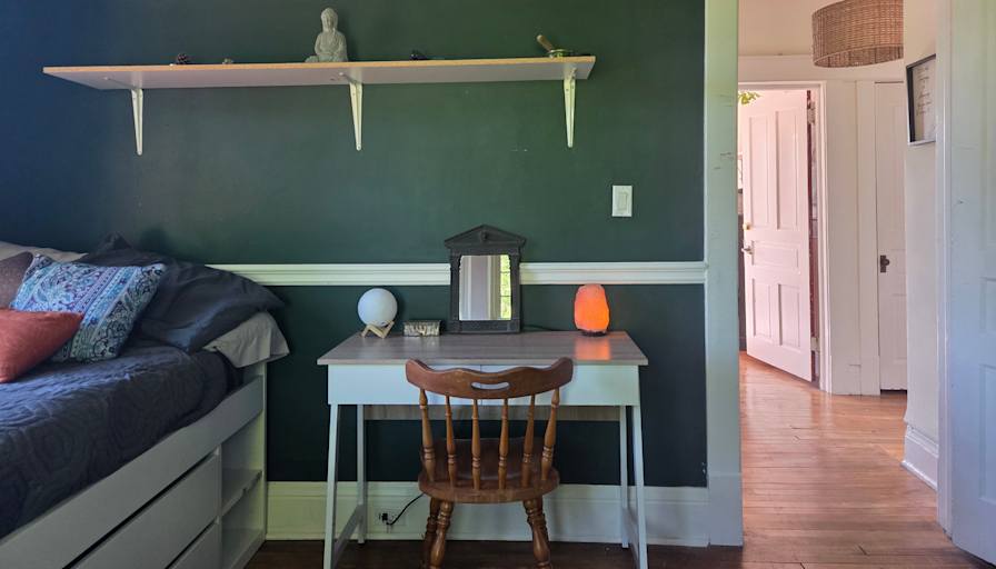 Jenna's room