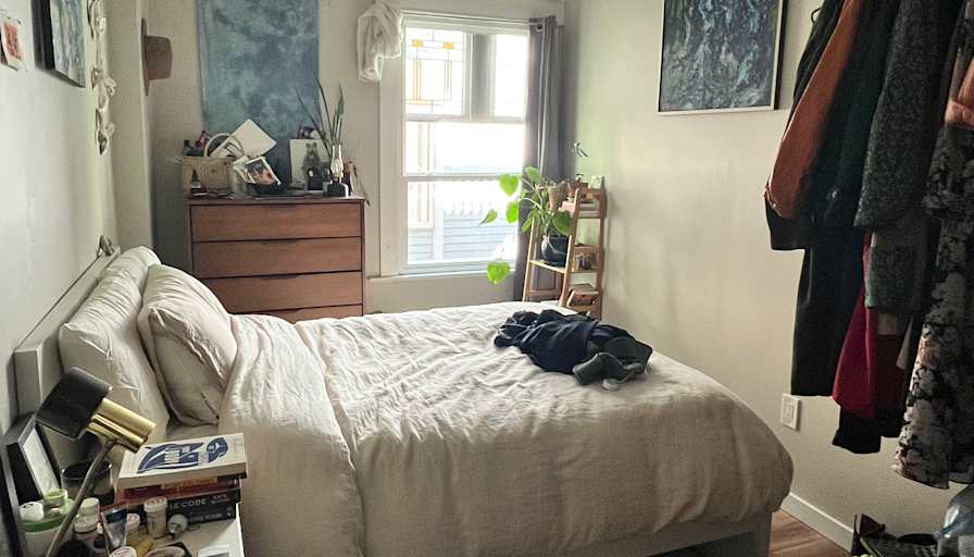 Samantha's room