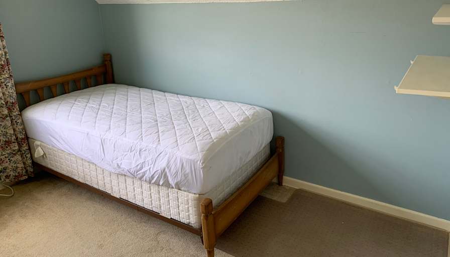 Linda's room