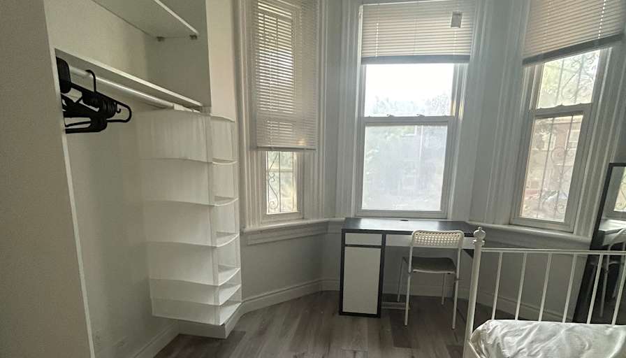 Lolo's room