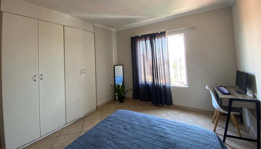 Ndamu thaba's room