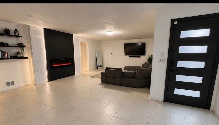 maya's room