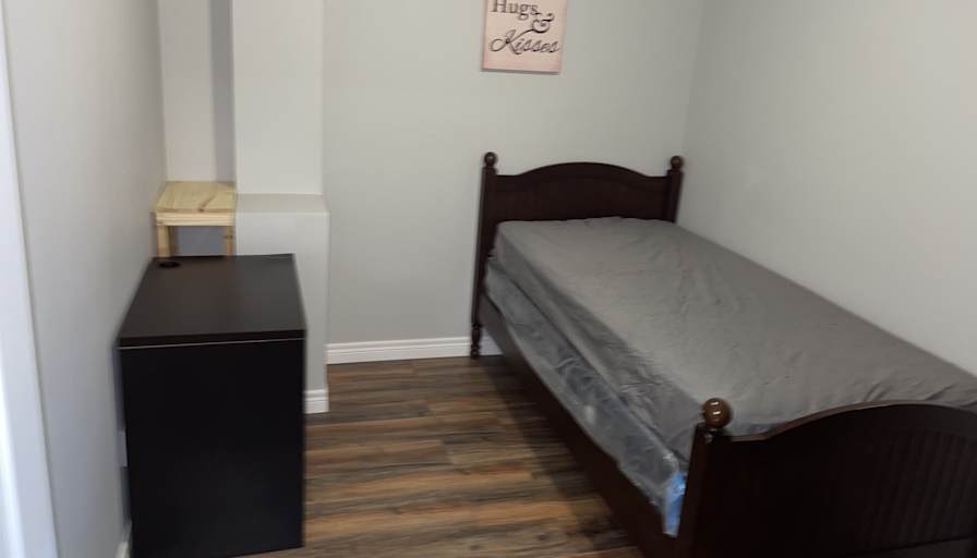 kimon's room