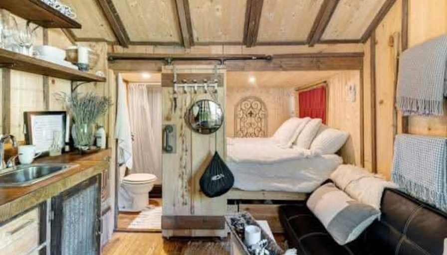 Elizabeth's room