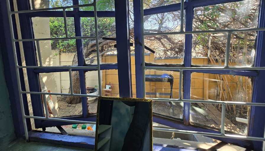 Green Point Tree House's room