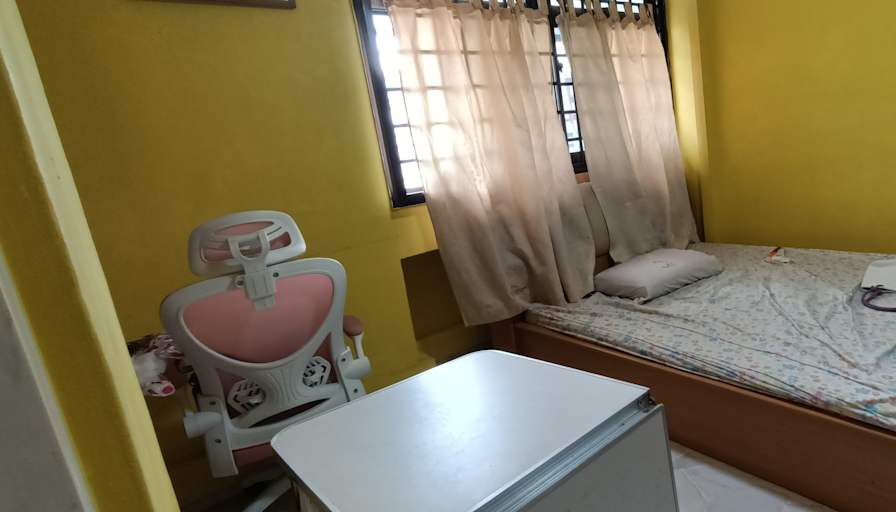 Senil's room