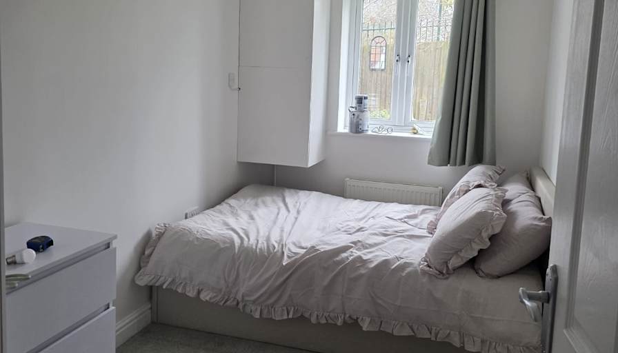 Sammy James's room