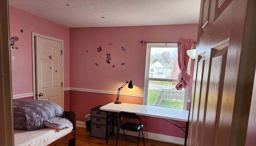 Ven's room