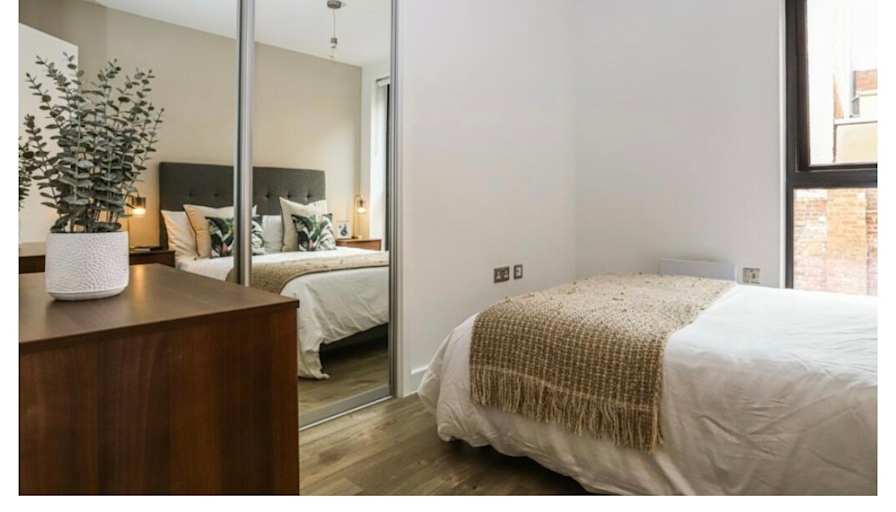 Toyo Awoniyi's room