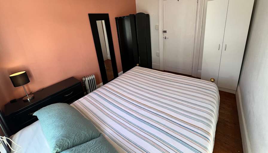 Remle Vose's room