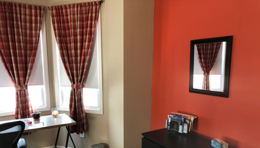 Thomas's room
