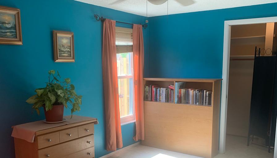 Elise's room