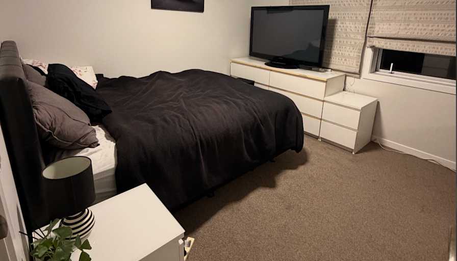 aaron's room