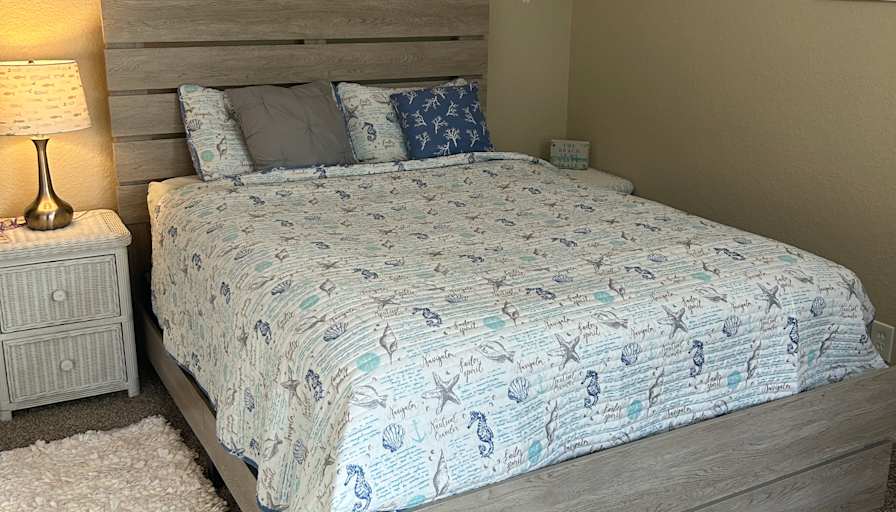 Judy vee's room
