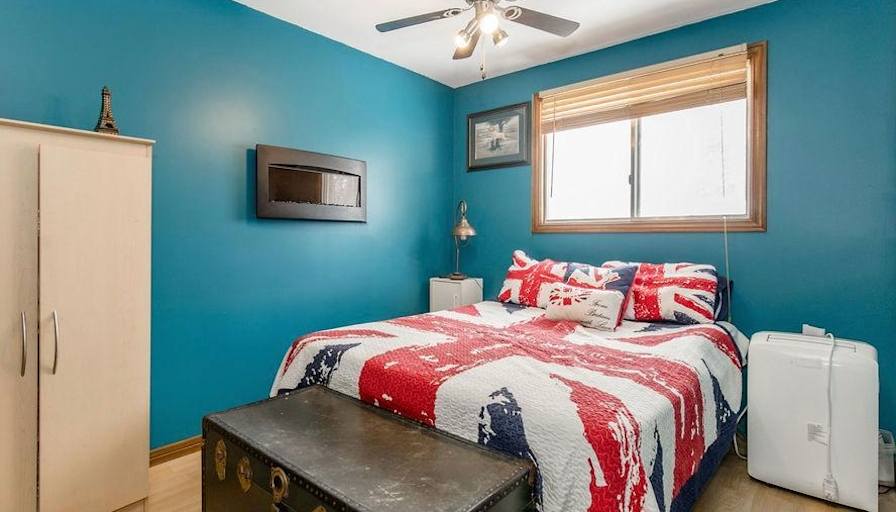 Kevin Kivell's room
